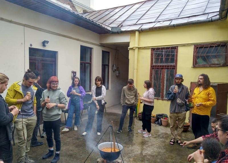 Tanévzáró bográcsozás a Weber udvarán bogracsozas-3