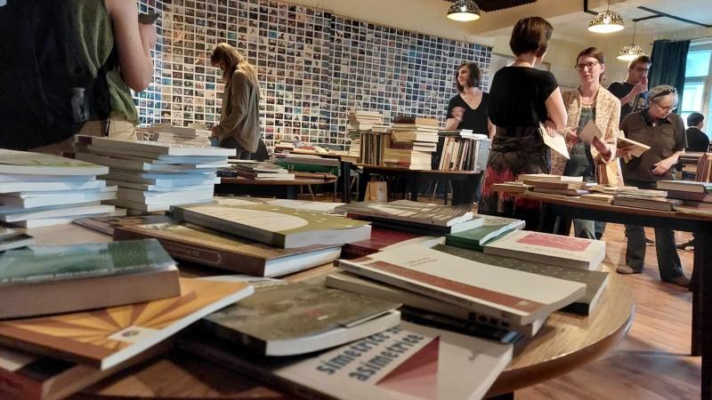 Jótékonysági szakkönyv bazár konyvbazar2023-2